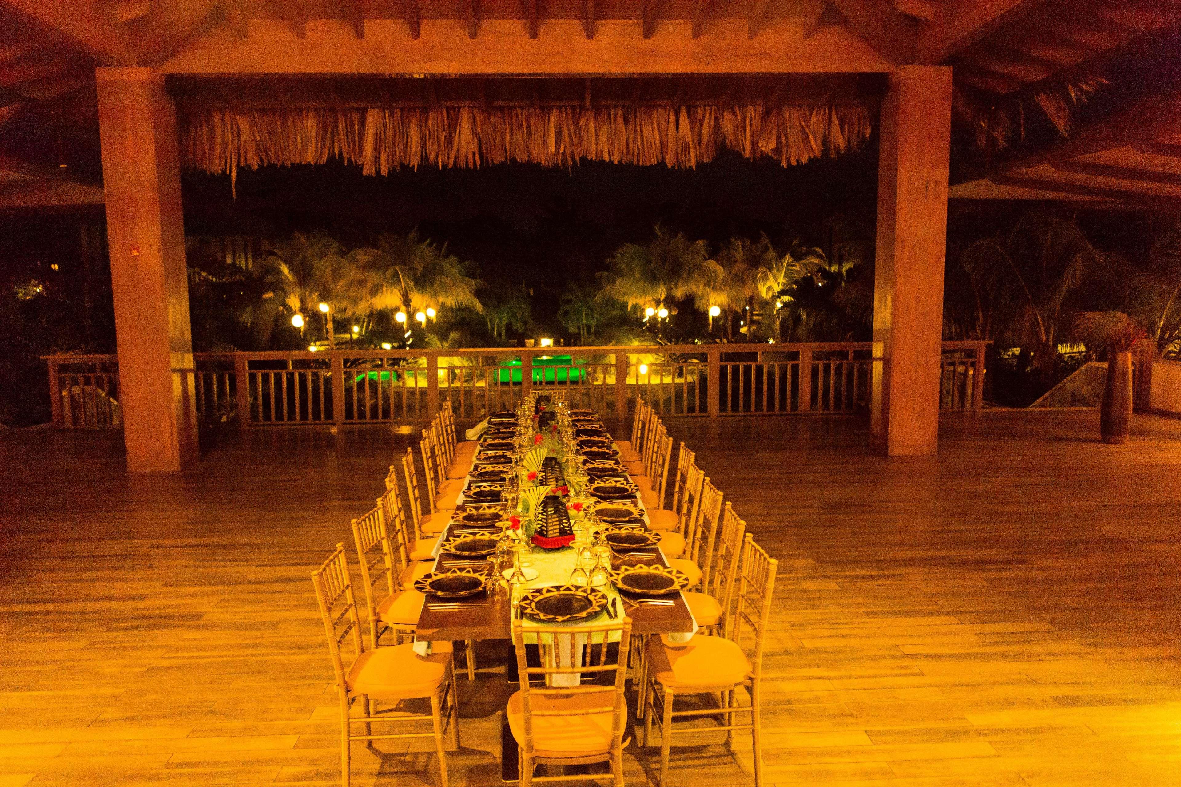 Indura Beach & Golf Resort Curio Collection By Hilton Tela Exterior photo